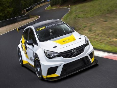 אופל אסטרה בגרסת מירוץ